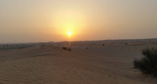 Safari al tramonto nel deserto di Dubai: il racconto di Cadia