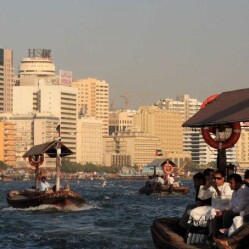 Bur Dubai: Il centro storico, economico e religioso di Dubai