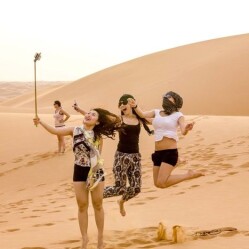 Descubre el desierto que circunda Dubái: excursiones, safaris y tours en la reserva