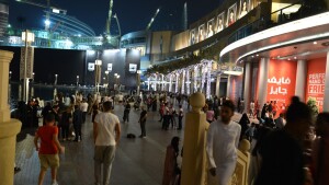 Dubai Mall Sera Thomas Bunton flickr