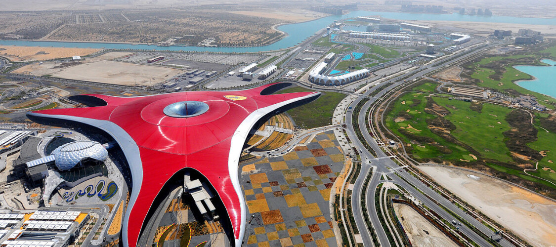 Scopri le offerte per visitare il Ferrari World di Abu Dhabi con ingresso prioritario