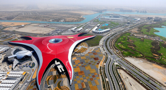 Ferrari World, il parco divertimenti dedicato alla Rossa italiana