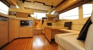 Yatch privato interni Dubai