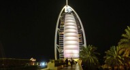 Burj al Arab di sera