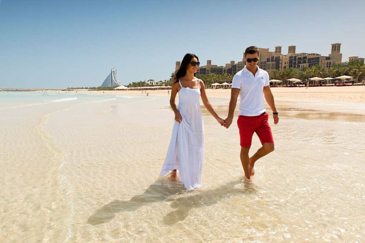 Esplora il meglio di Dubai: dalle icone ai segreti nascosti, scopri i prodotti top scelti per te da VIVI CITY